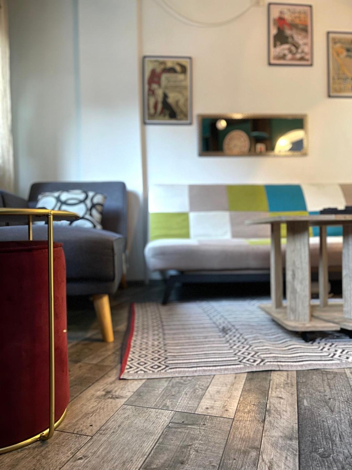 Hey Hey Hey Hey Apartment Bukares Bagian luar foto